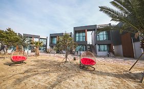 J Raum Resort
